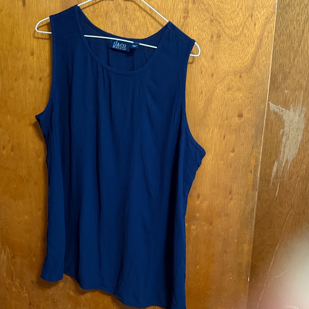 D&Co Women's Classic Navy Tank Top